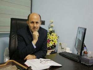 دکتر رضا صالحی